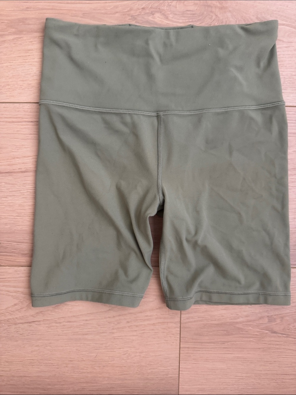 Athleta bike shorts size small